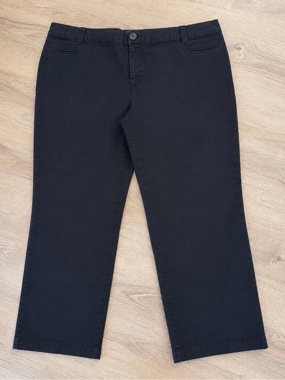 Venezia Black Straight-Leg Pants Size 24